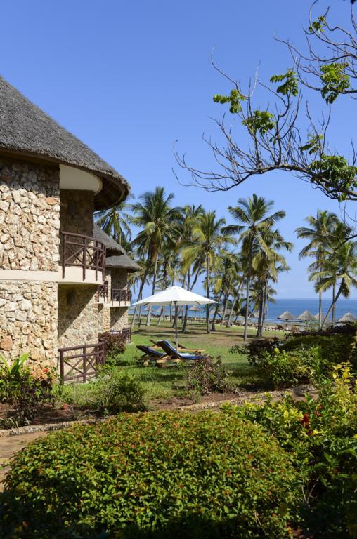 Ledger Plaza Bahari Beach Hotel Dar es Salaam Exterior foto