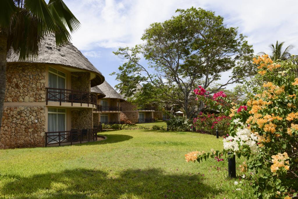 Ledger Plaza Bahari Beach Hotel Dar es Salaam Exterior foto